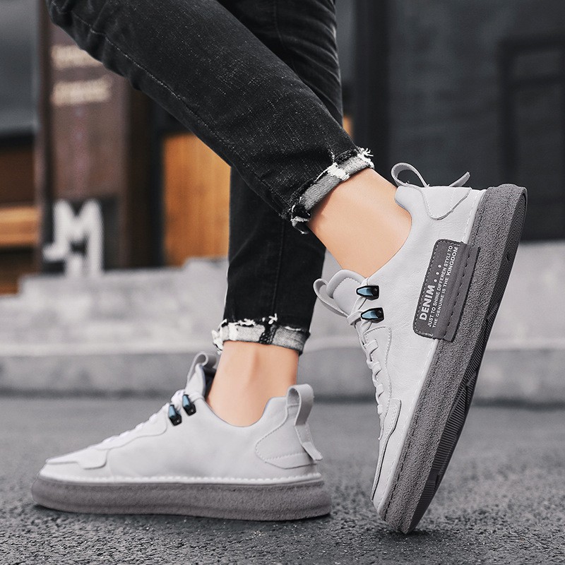 Versatile Men's Leather Casual Sneakers