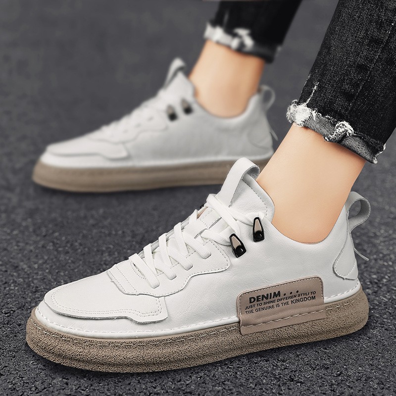Versatile Men's Leather Casual Sneakers