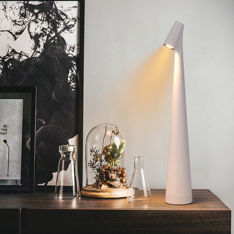 Designer's Vertical Pole Desk Lamp - Luxury Light with USB Charging, Atmosphere Lamp for Bedroom and Bedside